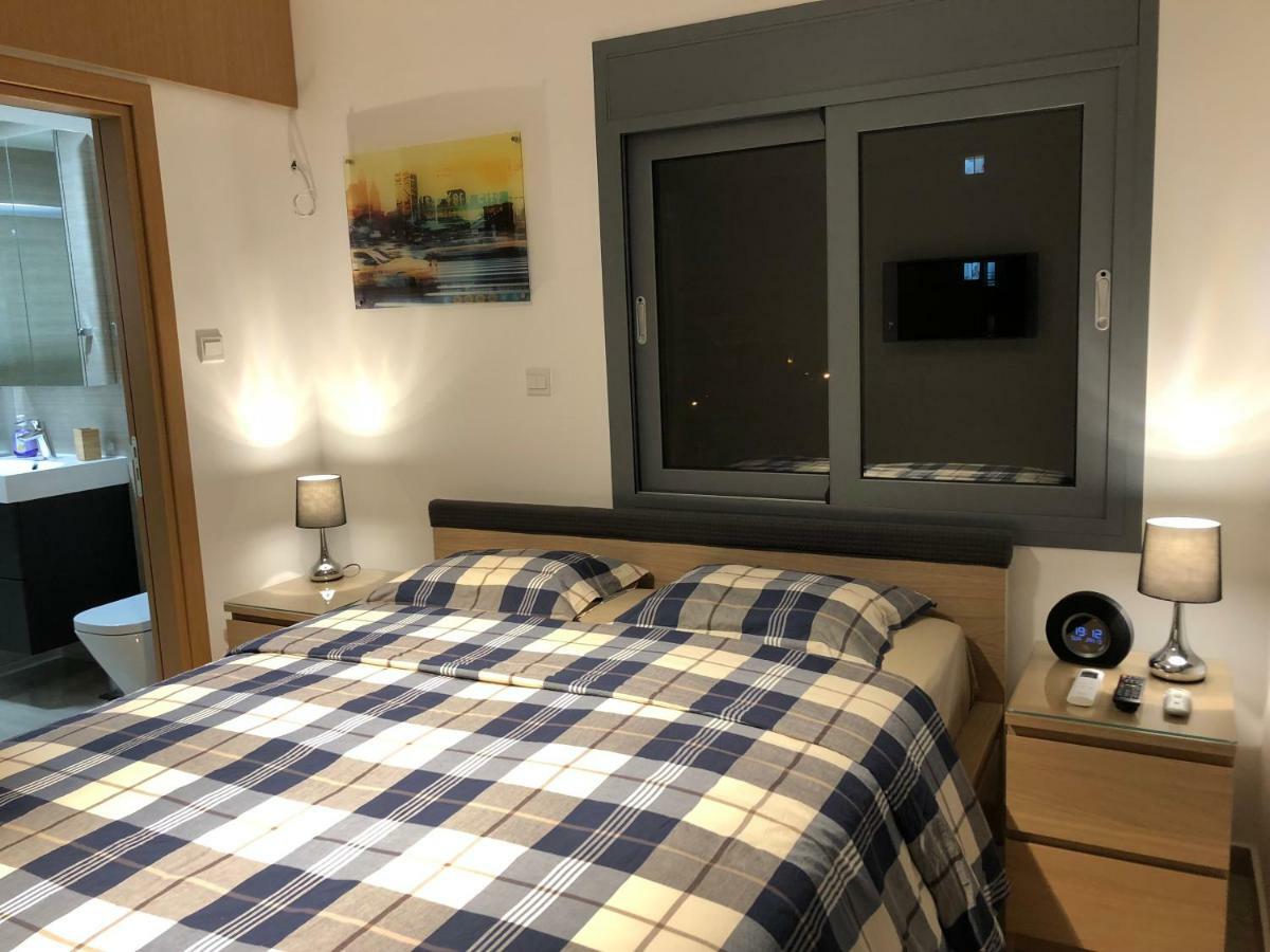 Kennedy Deluxe Suites Nicosia Esterno foto