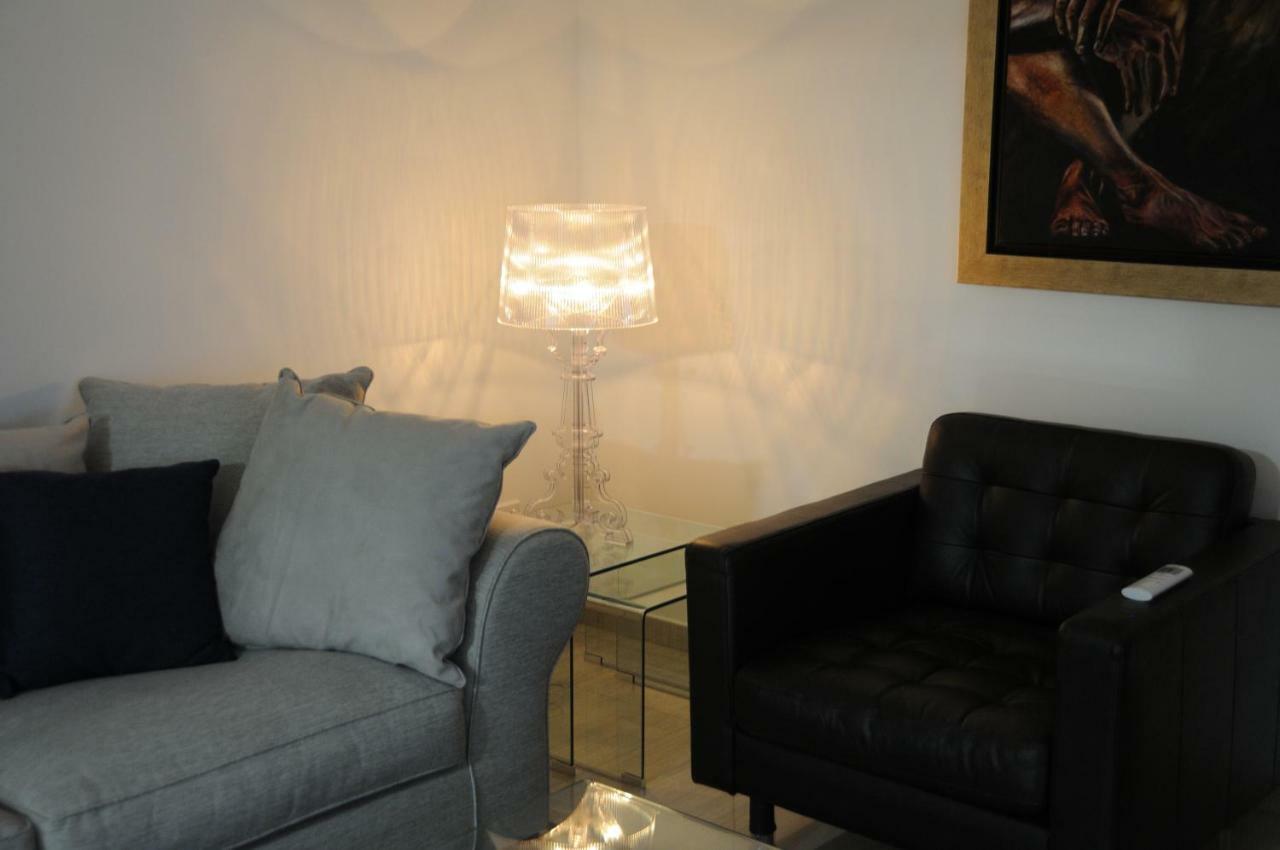 Kennedy Deluxe Suites Nicosia Esterno foto