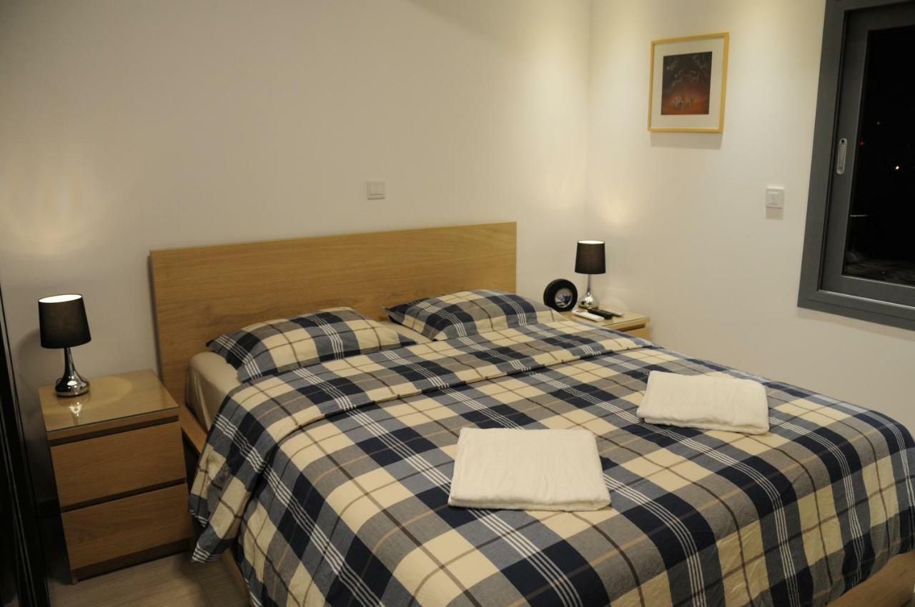 Kennedy Deluxe Suites Nicosia Esterno foto
